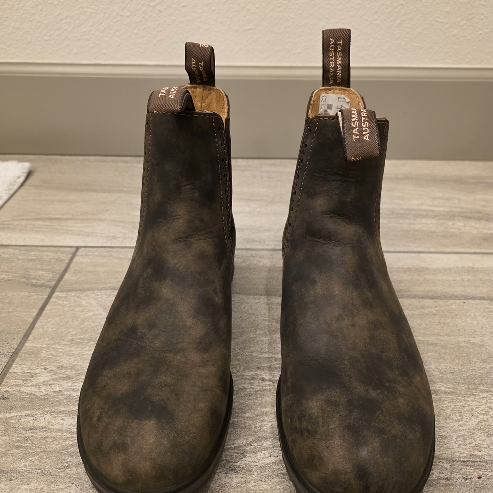 Blundstone Dark Brown Chelsea Boots